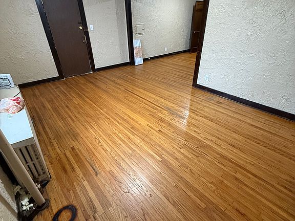 2nd image of 904 S 17th St APT A2
