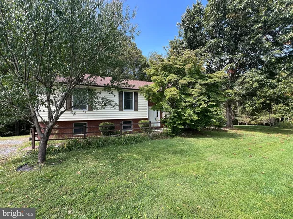 5620 Wallace Ct, Sykesville, MD 21784