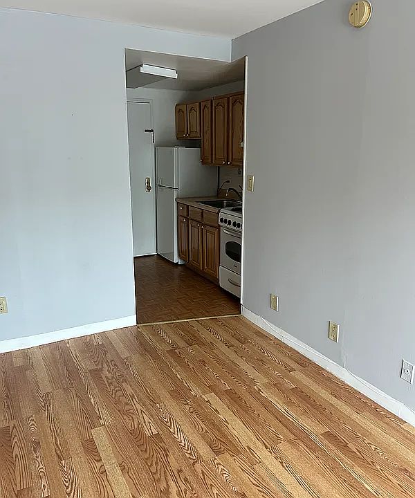 2nd image of 57-25 Van Horn St #5D