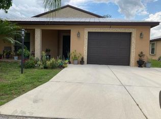 1 N Barcelona Ln, Pt Saint Lucie, FL 34952