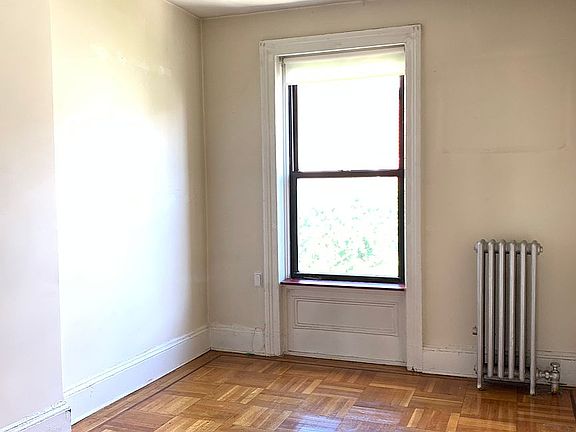 4th image of 113 2nd Pl APT 3