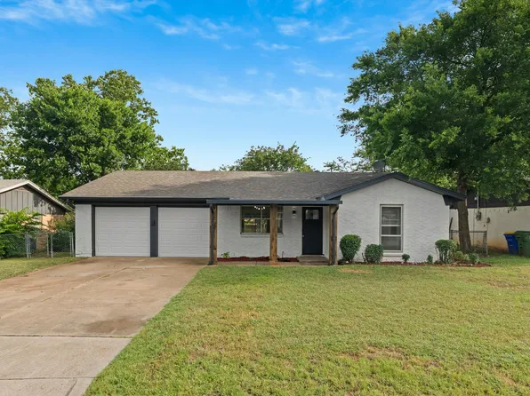 5925 Hanson Dr, Watauga, TX 76148