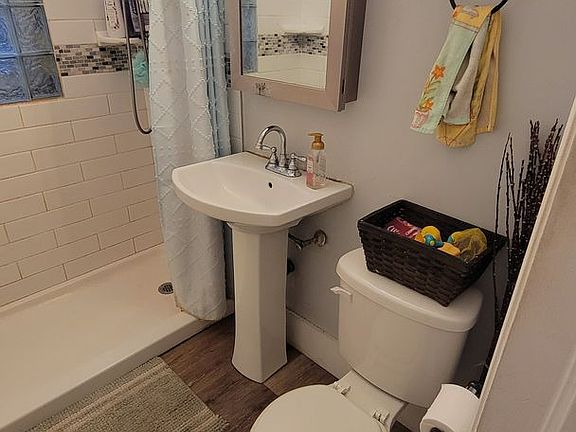 5th image of 2938 N Bremen St