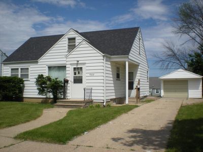 4609 33rd Ave, Kenosha, WI, 53144