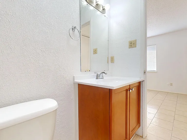 6925 Escondido Dr #B — Photo 20