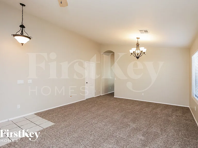 38154 N Rusty Ln — Photo 6