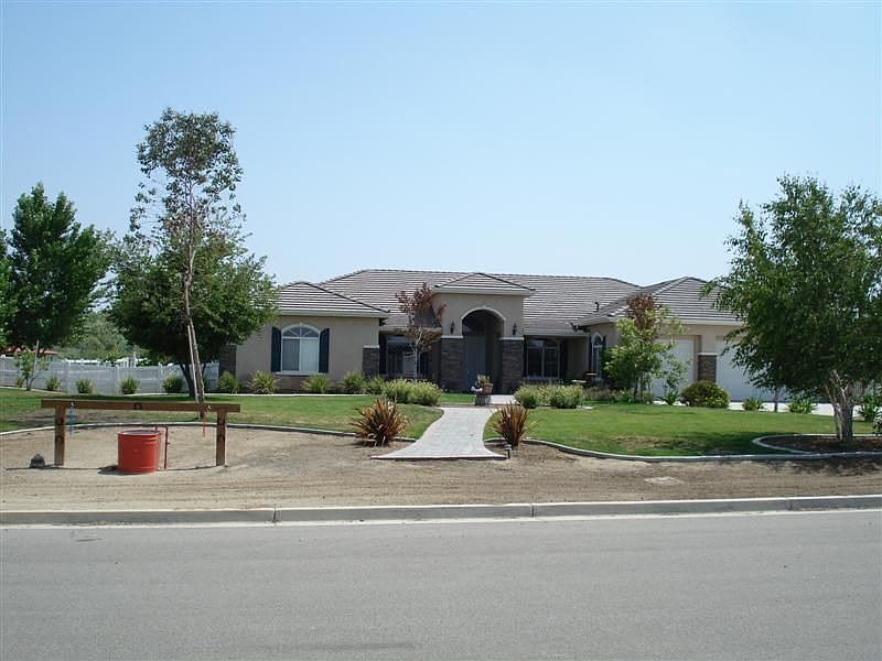 Gavilan Hills 2.25 Acre Beauty