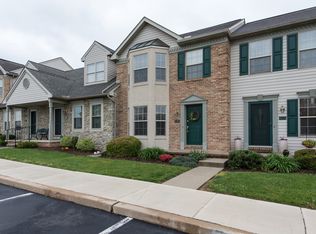 616 Cobblestone Ln, Lancaster, PA 17601