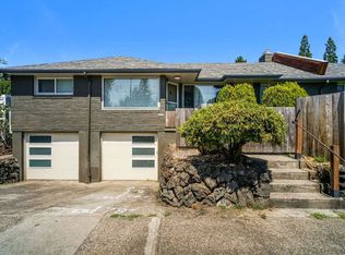8127 NE Beech St, Portland, OR 97213