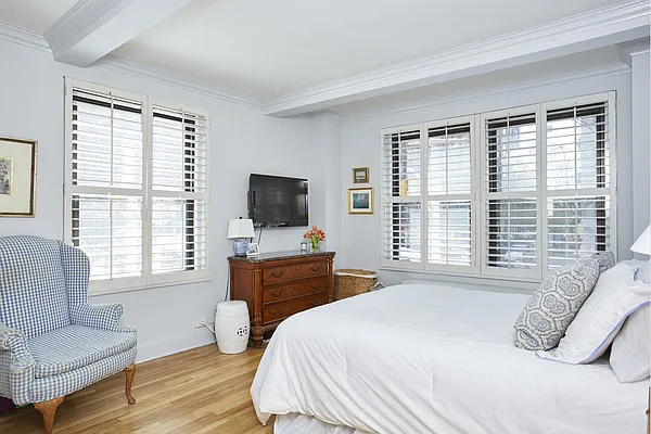 Sold by Stribling | media 11