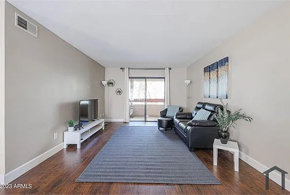 3131 W Cochise Dr #204 — Photo 7