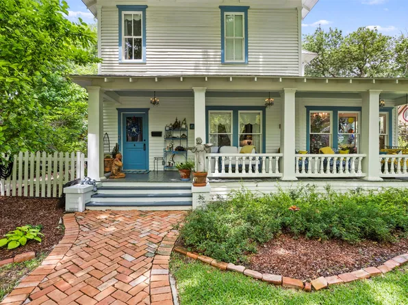 604 W Jefferson St, Waxahachie, TX 75165