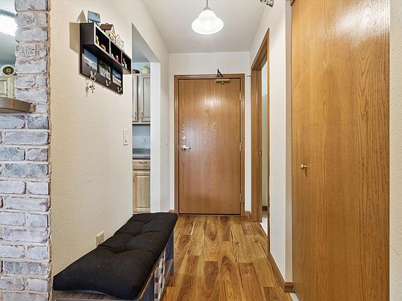5th image of 2320 Jackson St Unit 321