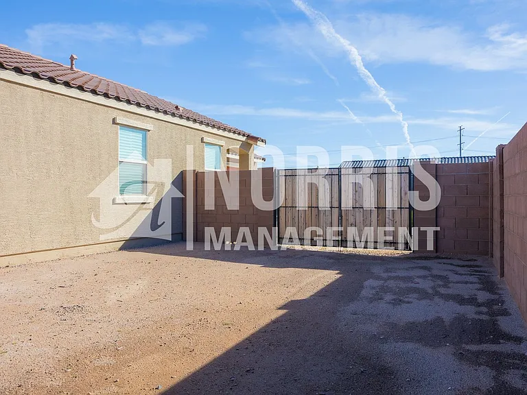 247 S San Gregorio Ln — Photo 33