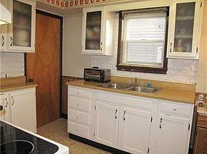 5th image of 1128 E 29th St