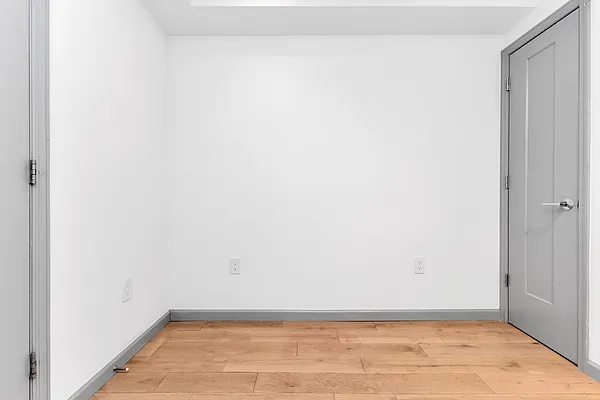 Rented by REAL New York | media 3