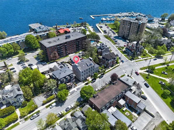 133 King St E #2, Kingston, ON K7L 2Z9
