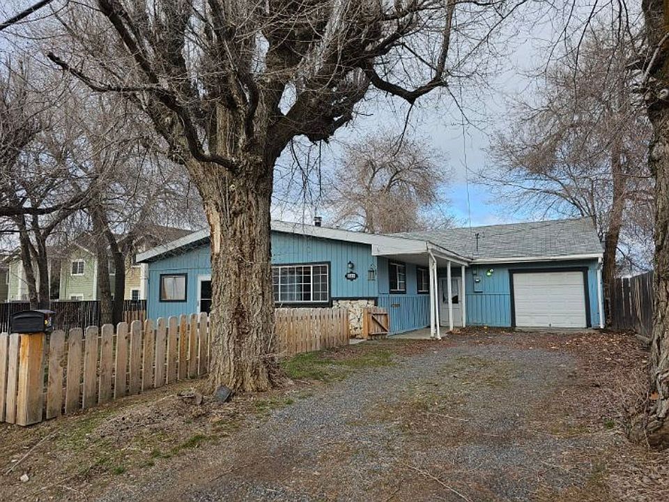 1st image of 825 Hall St