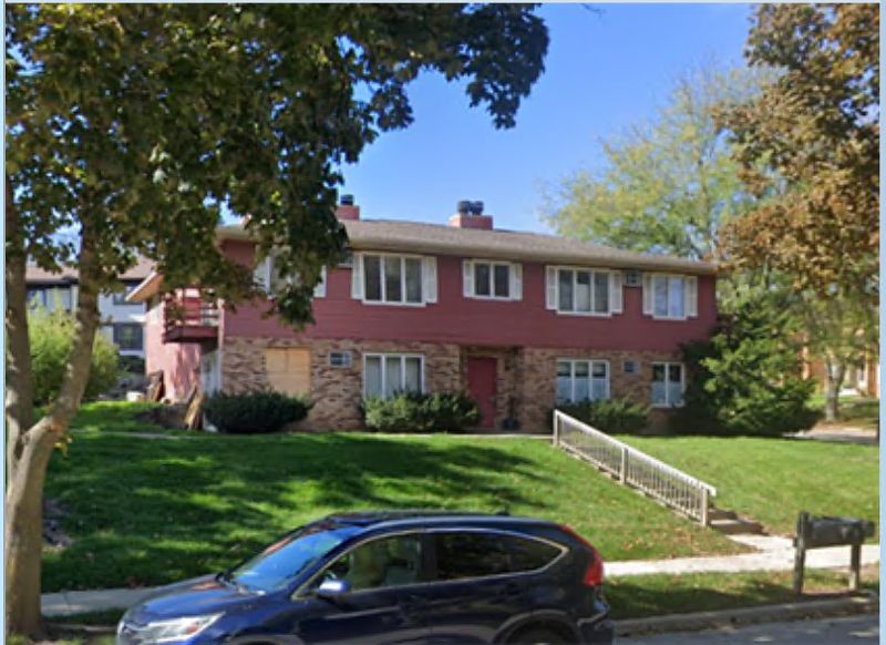 1st image of 2 S Wickham Ct APT 1