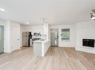 907 Airoso Cv APT D, Austin, TX 78745