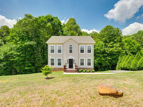 2nd image of 176 Wynbrooke Pl