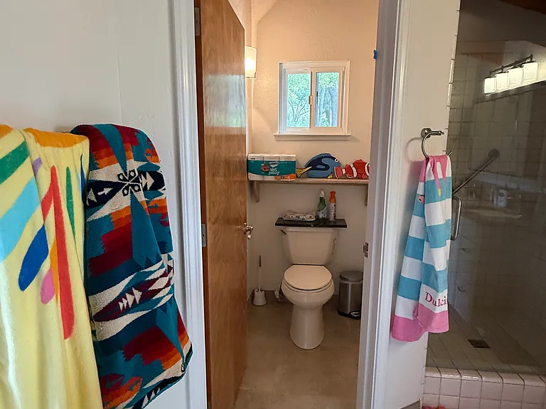 204 Bayview Ct — Photo 18