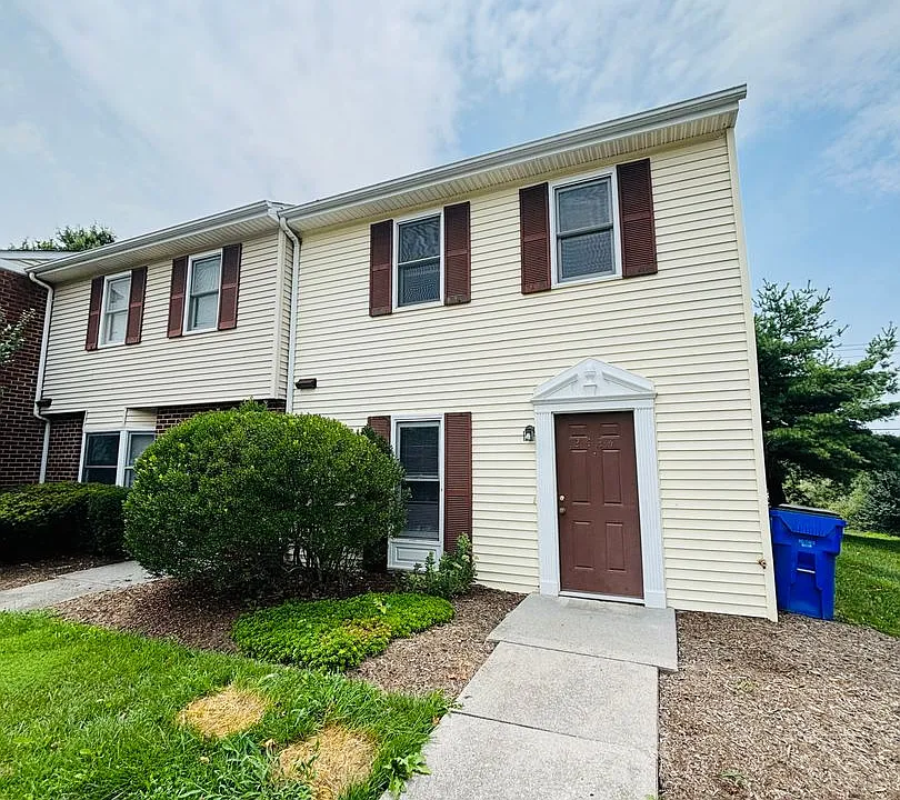 2424 Ridge Rd