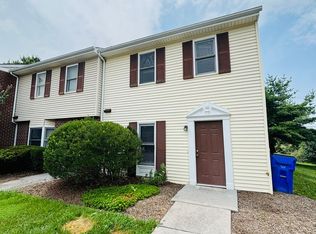 2424 Ridge Rd, Blacksburg, VA 24060