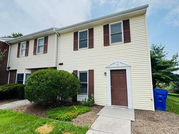 2424 Ridge Rd, Blacksburg, VA 24060