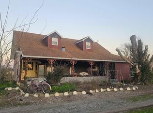 24177 Corinth Rd, Thompsonville, IL 62890