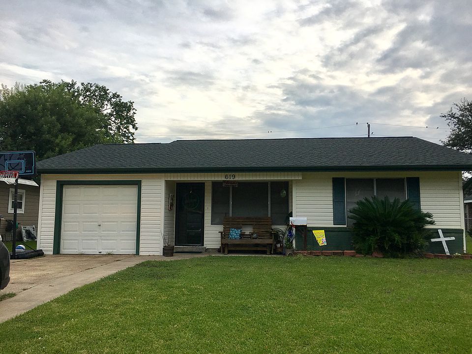 1st image of 619 S 6th St