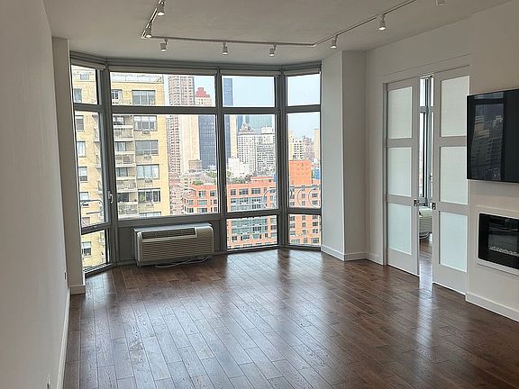 3rd image of 200 E 32nd St APT 25E