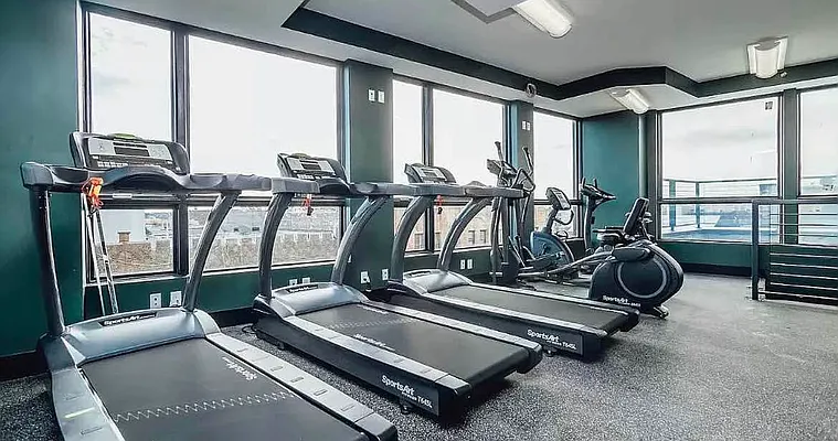 Rented by ERNY LLC | media 13