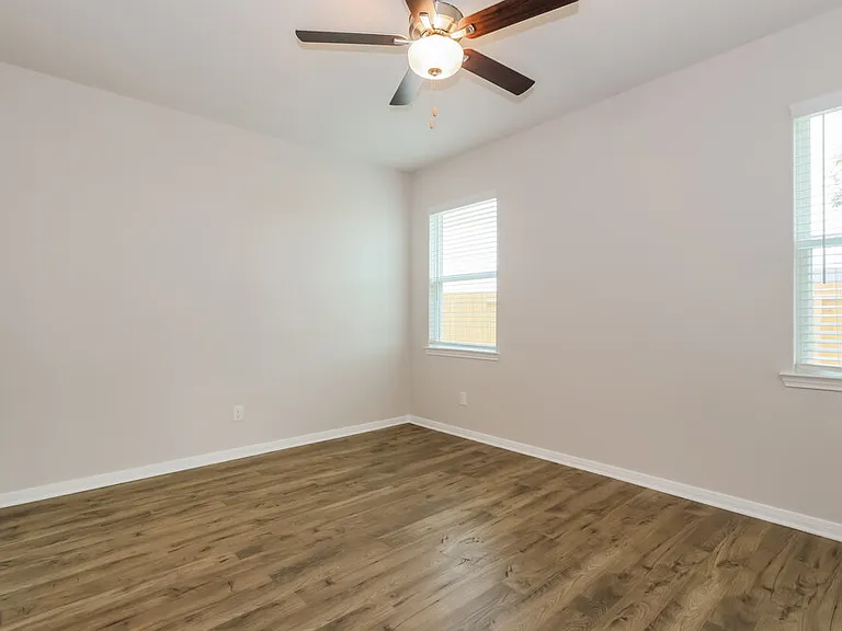 15642 Plum Brook Dr — Photo 10
