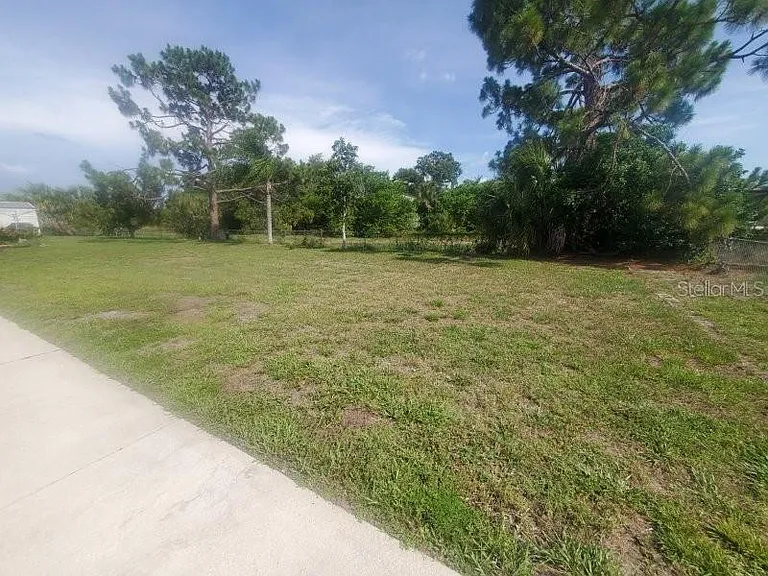 7855 W Price Blvd — Photo 13