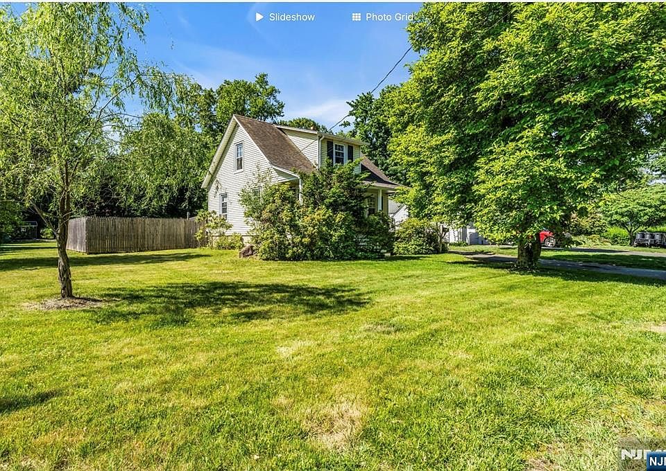 1st image of 210 Franklin Ave