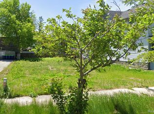 1206 6th St, Bay City, MI 48708