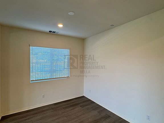 5th image of 29261 Humboldt Ct