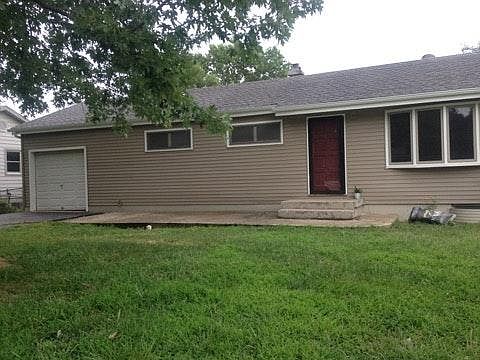 1st image of 739 N 82nd Ter