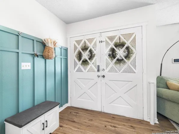 7906 Winsford, San Antonio, TX 78239