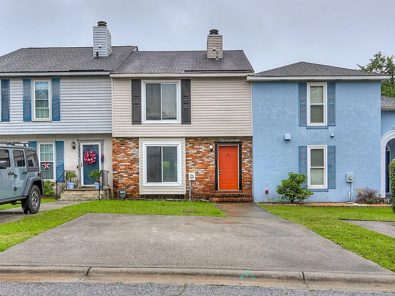 2906 Running Creek Ln — Photo 2
