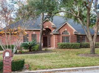 25822 Overlake Dr, Spring, TX 77380