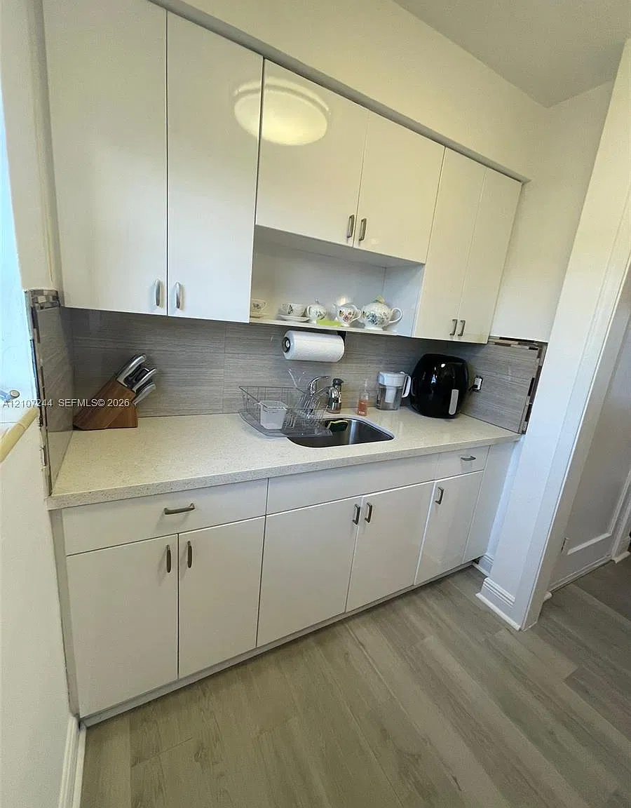 Sweet-El Condo — Photo 4