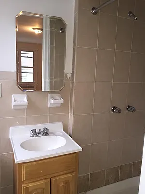 Rented by Roberto Guilbet, LREB | media 54