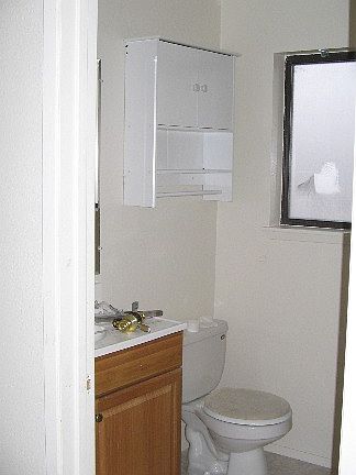 4th image of 284 N 5th Ave