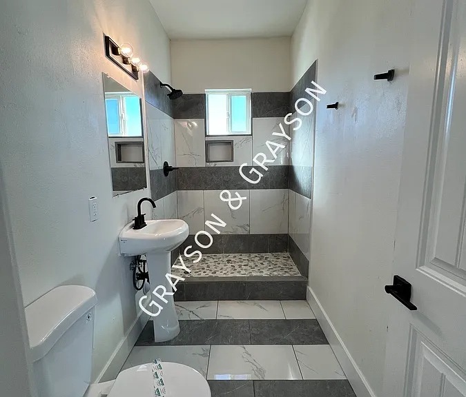 315 E Carol Ave #2 — Photo 9