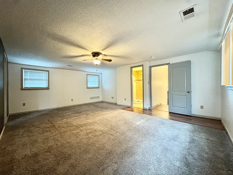 5204 Brookside Blvd — Photo 15