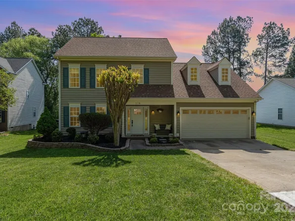 114 Rolling Stone Ct, Mooresville, NC 28117