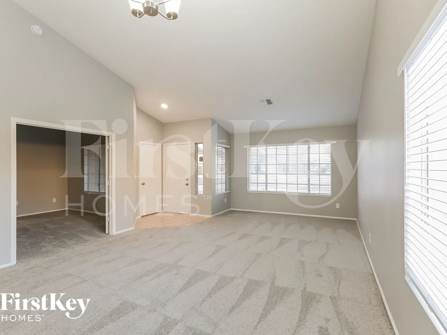 3 bed, 2.0 bath, 1795 sqft, $2,175 — Photo 3
