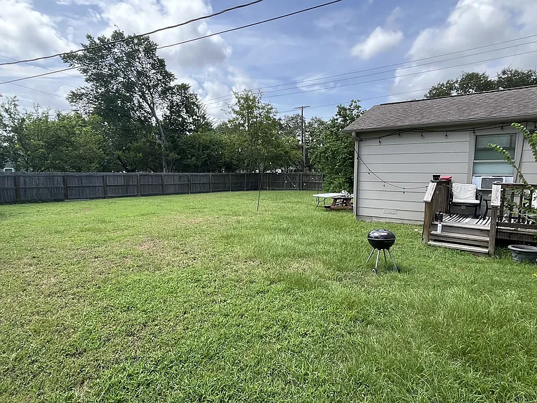 500 Brooks Ave — Photo 20